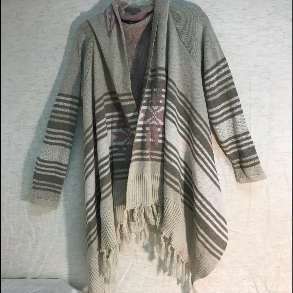 Charlotte Russe wrap cardigan with fringe, size L.